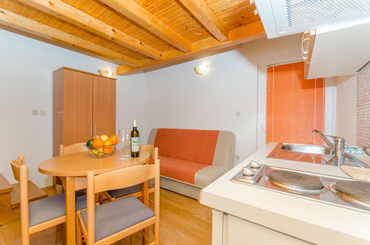 Knezovicapartments Živogošće Buitenkant foto