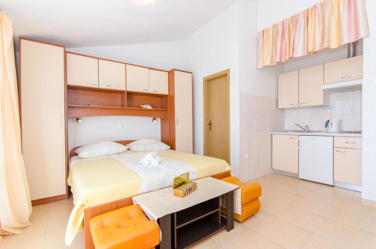 Knezovicapartments Živogošće Buitenkant foto